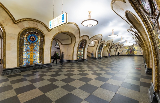Novoslobodskaya circle, hall, circle line, metro, Moscow